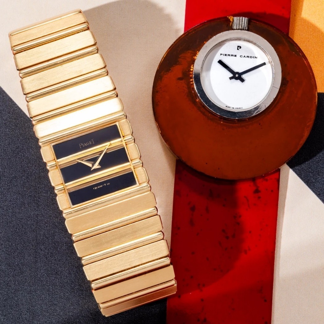 Case đồng hồ dáng Avant-Garde