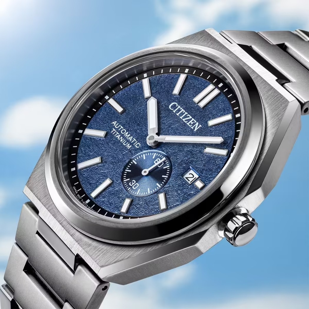 Đồng hồ vỏ Titanium