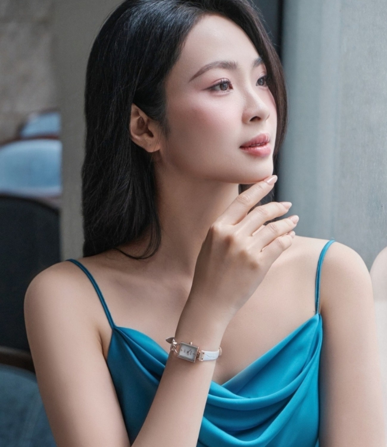 Phong cách sang trọng với đồng hồ Saga 71936-CGMWWH-2A