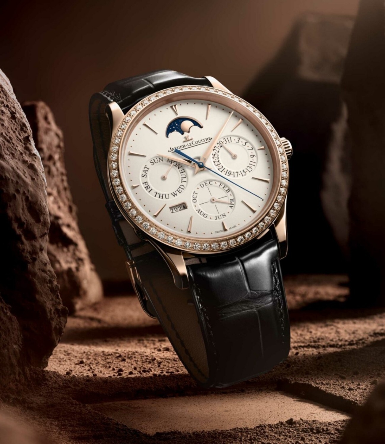 Đồng hồ da cá sấu của hãng Jaeger-LeCoultre