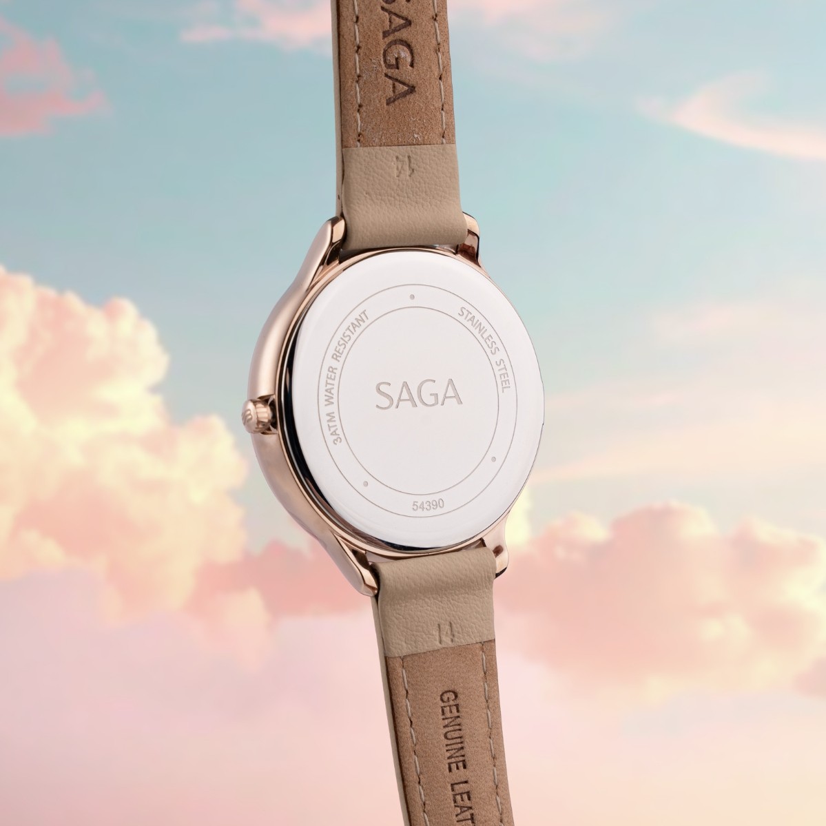 Saga Chroma Dance 54359-LGCRYL-2 – Mặt số 34mm, Mặt số đổi màu, Đính kim cương 10 Mặt sau Saga 54359-LGCRYL-2