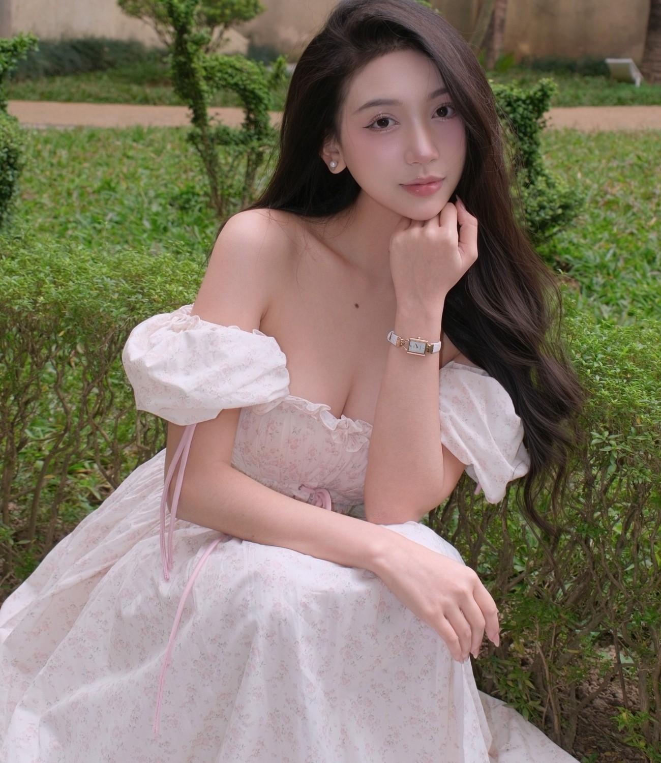 Đồng hồ nữ Saga MOP Diamonds