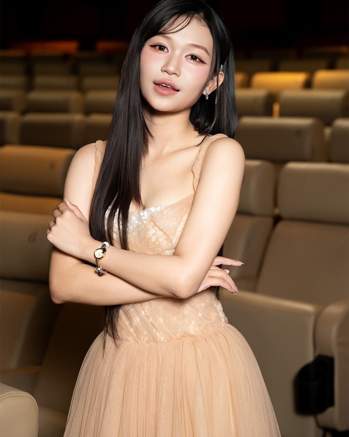 KOC Phương Duyên đeo Saga 53229-RGMWRG-3 - ảnh 2.